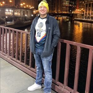 Meet your Posher, Abelardo